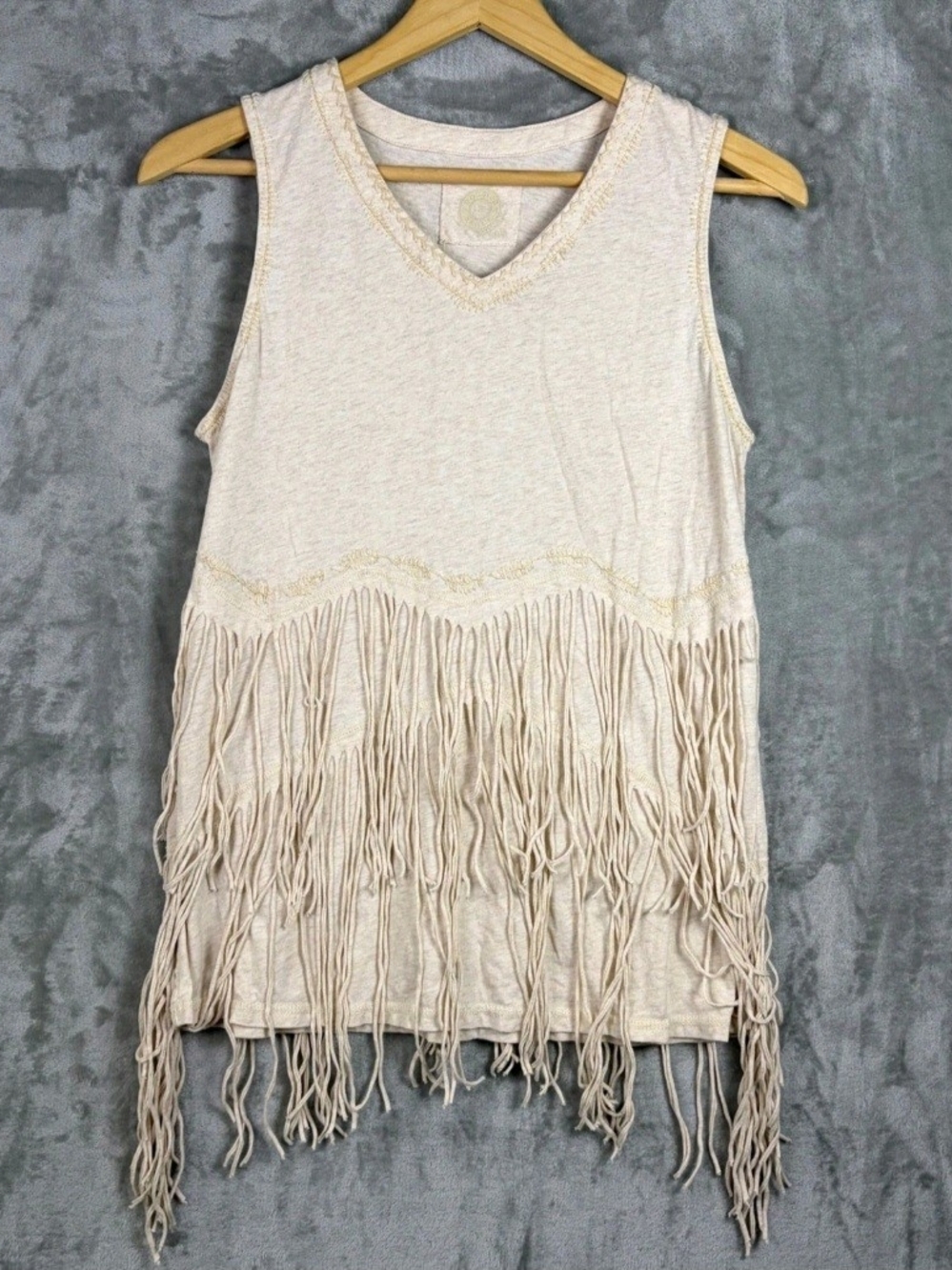 Double D Ranch Cream Fringe Franja V-Neck Tank